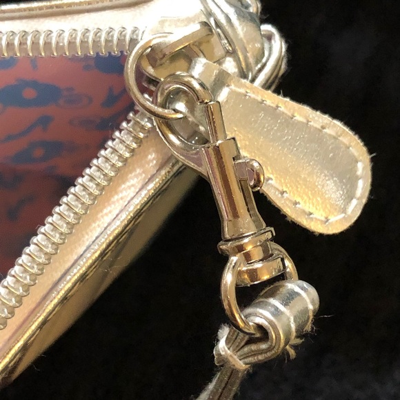 Disney Cinderella Wristlet - Picture 7 of 14